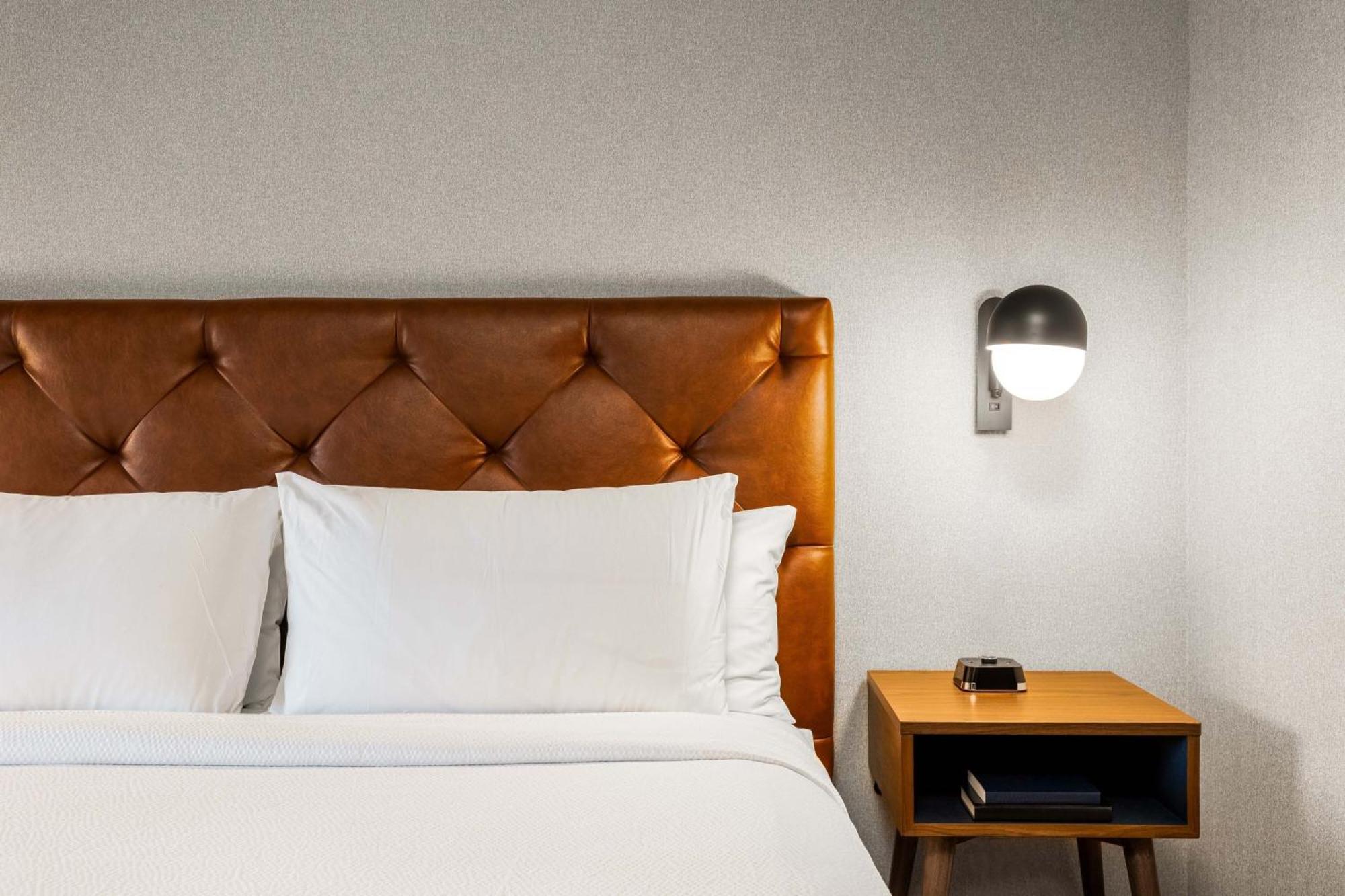 Four Points By Sheraton Kelowna Airport Kültér fotó