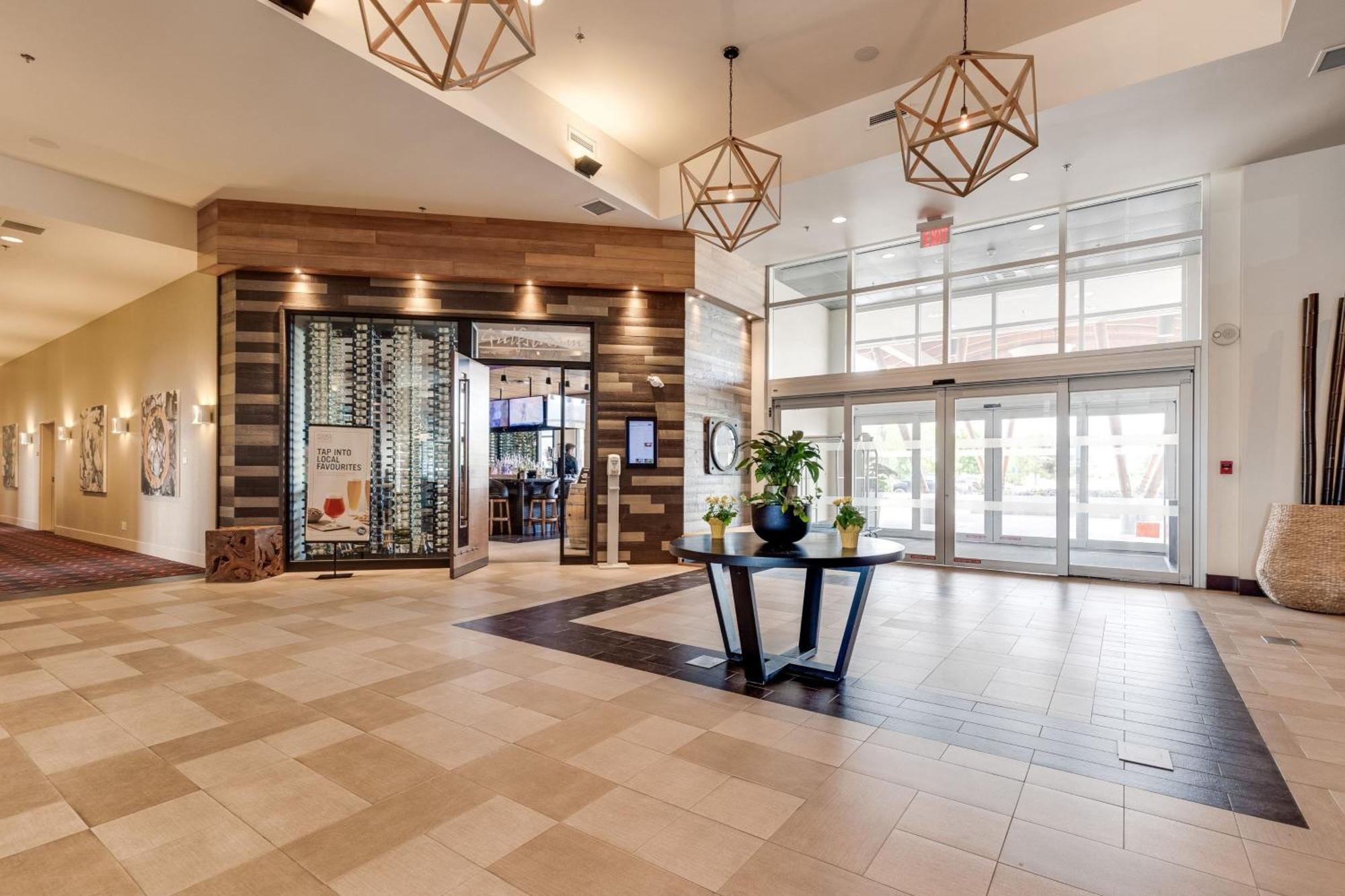 Four Points By Sheraton Kelowna Airport Kültér fotó